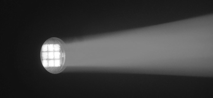 Light4Me-Moving-Spot-60-LED-snop-white