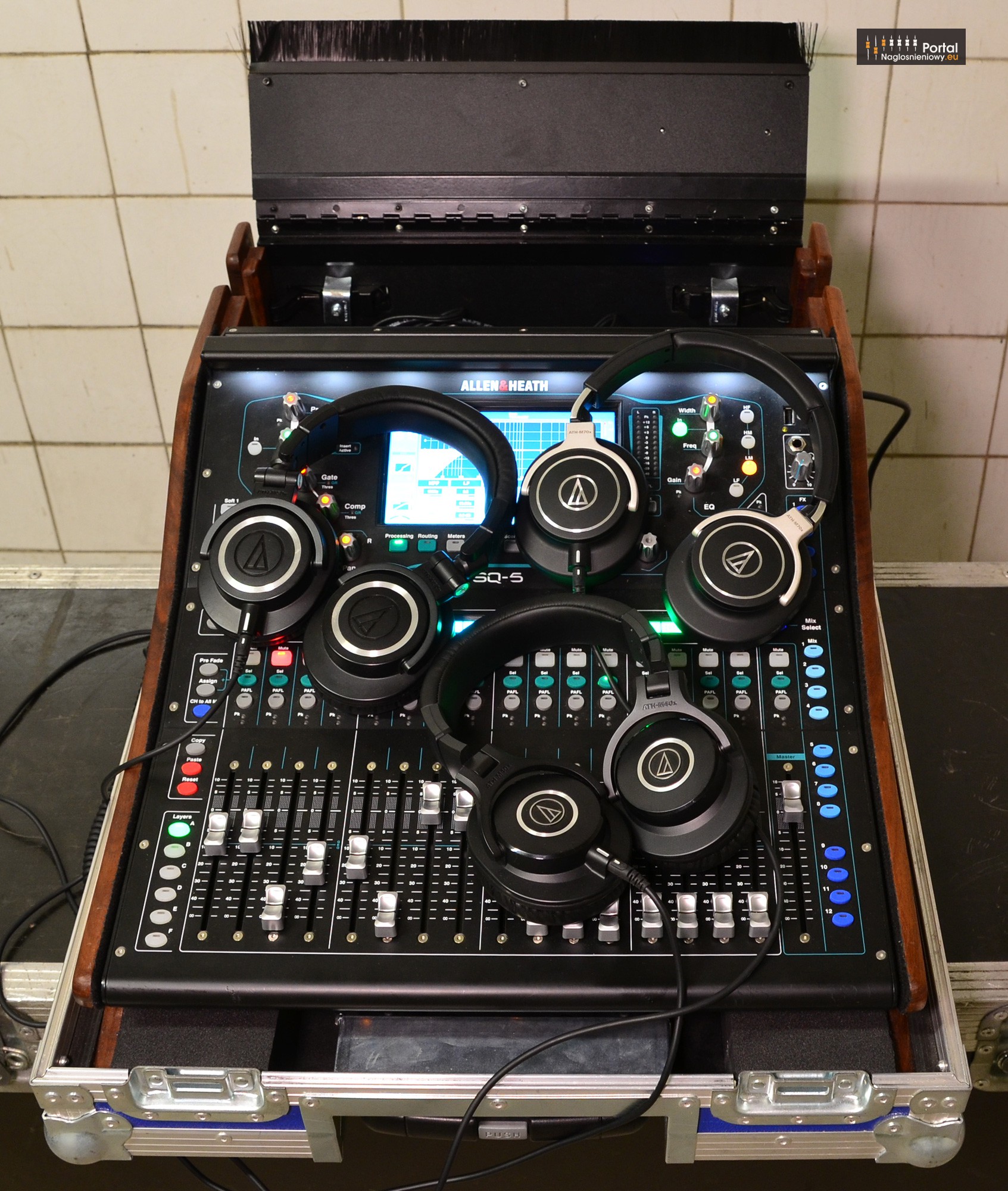 Audio Technica ATH M40x ATH M50x ATH M70x