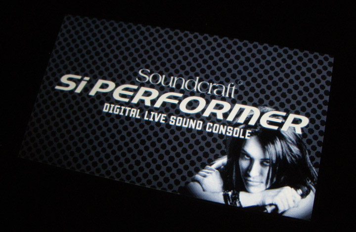 Soundcraft_Si_PERFORMER_2_LCD_start